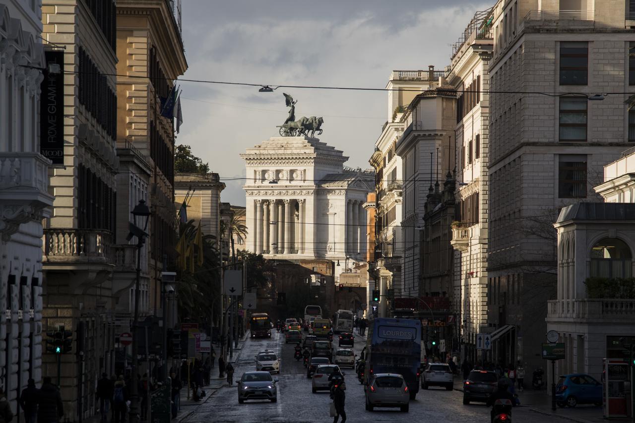 Esposizione Palace Hotel Rom Exterior foto